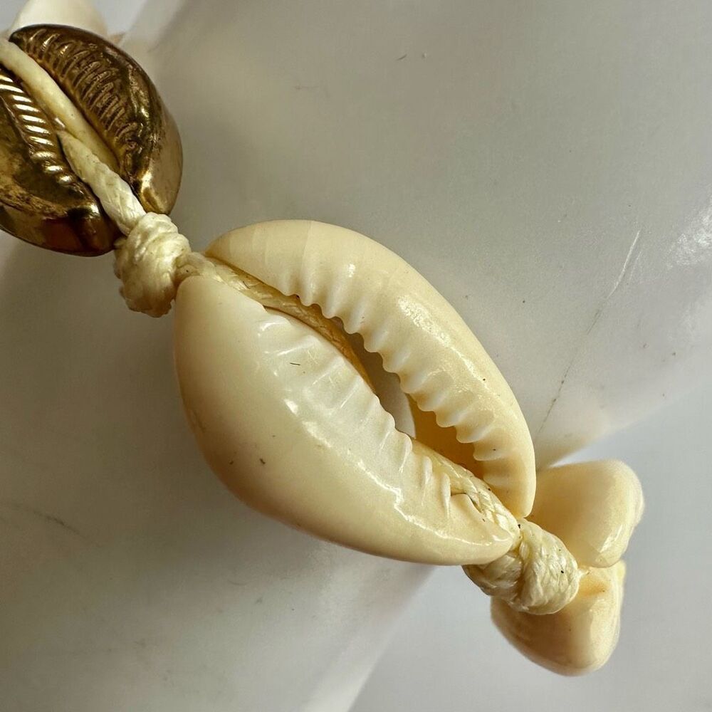Cowrie shell bracelet - Picture 7 of 7
